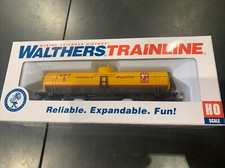 WALTHERS TRAINLINE HO GAUGE 931-1443 TANK WAGON - UNION PACIFIC