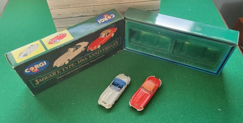 Corgi jaguar type 30th - jaguar,