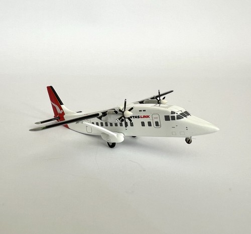 Gemini jets 400 qantas short - gemini,