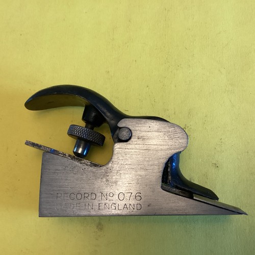 Record 076 modified - 076,