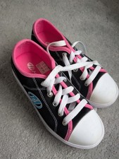 Heelys Girls Size 1 Black Pink Wheels Skates Trainers Lace Up