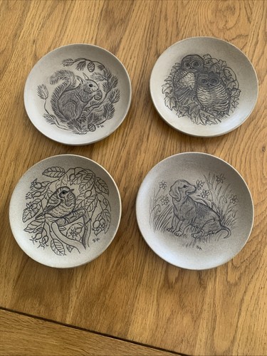 Vintage poole pottery - 4, plates