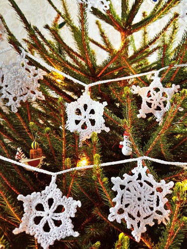 Crochet snowflakes bunting - crochet,
