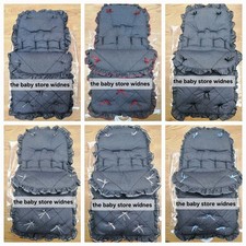 Babys  Cosytoes universal fit