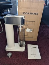 Sparkling Water and Soda Maker 1L Reusable BPA-Free Water Bottle