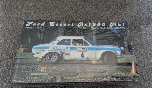 Belkits ford escort - 1:24,