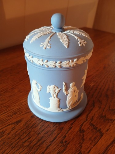 Wedgewood lidded jar