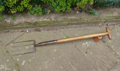 Vintage ladies fork garden - ladies,