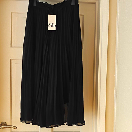 Zara black pleated midi - zara,
