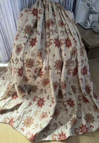 Tapestry damask brocade style - damask,