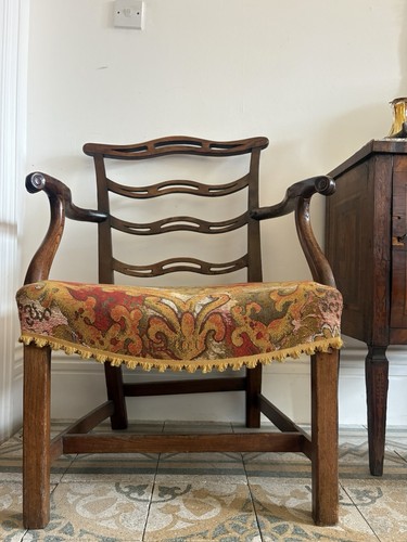Gge 111 country chippendale - a,