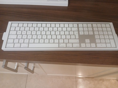 Apple magic keyboard - white, uk