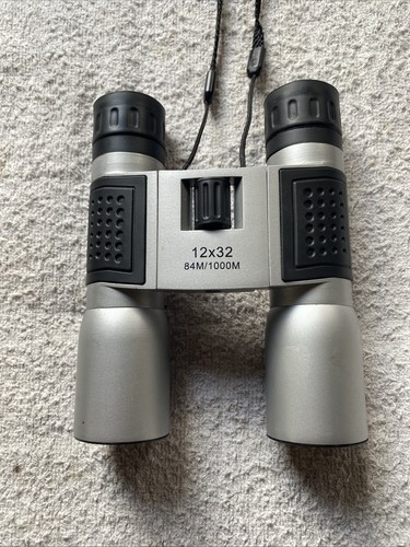 Small pair x 32 - small, of