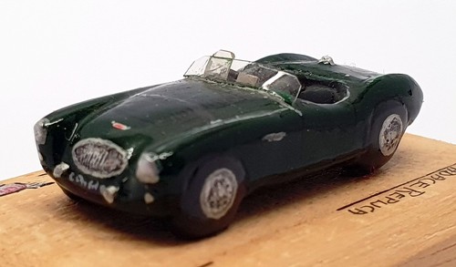 Roadace replicas 100 - replicas, scale