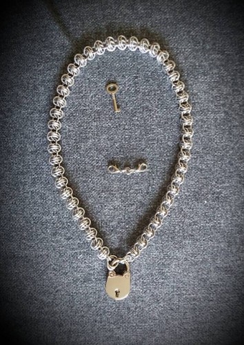 Locking lockable chain - locking, day