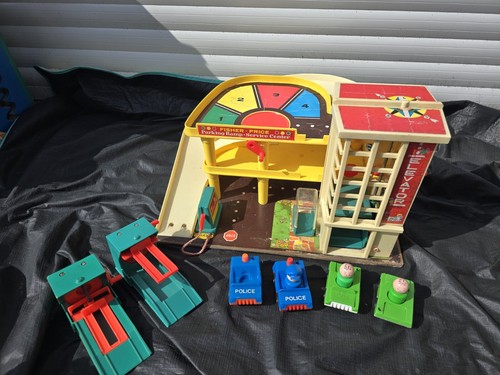 Vintage fisher price garage - vintage,