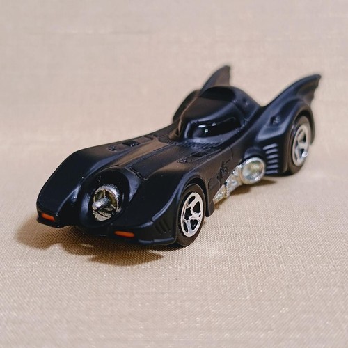 Hot wheels batman batmobile - wheels,