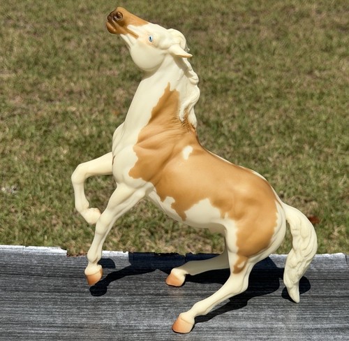 Breyer horse amerigo - horse, equitana