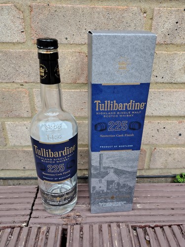 Empty tullibardine 225 whisky - tullibardine,