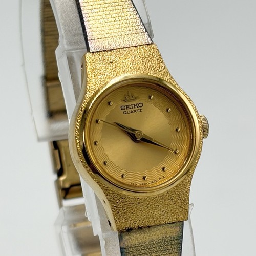 Vintage seiko quartz women - vintage,