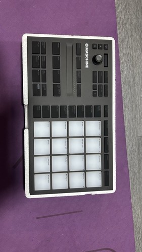 Native instruments maschine - instruments,