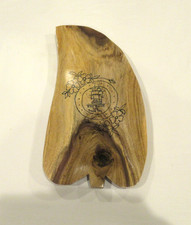 Hms bounty carving - hms, carol