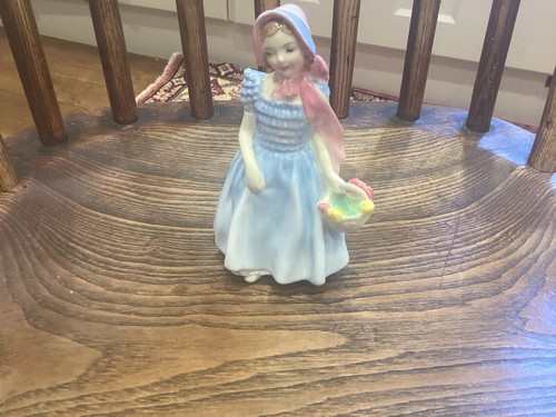Miniature royal doulton wendy - doulton,