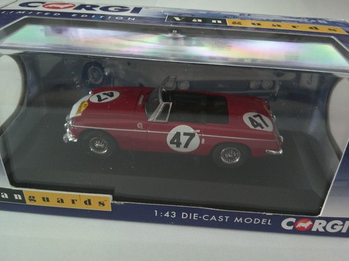 Vanguards corgi va10710 mgb - va10710,