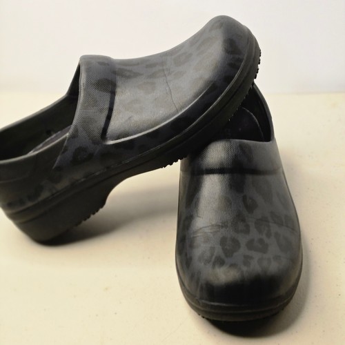 Crocs neria pro work clogs - neria,