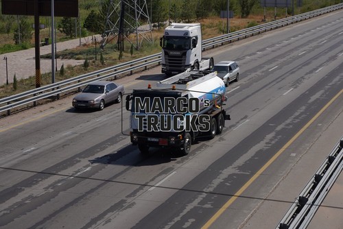 Truck photo iveco tanker - iveco,