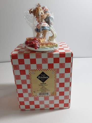 Enesco little kitchen - my,