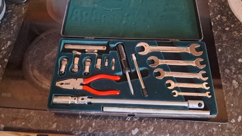 Jaguar classic car tool kit - jaguar,