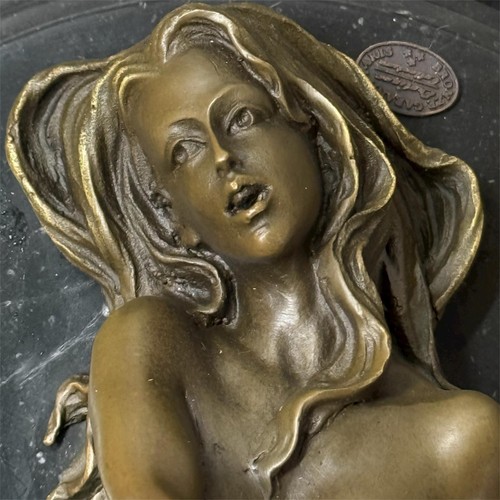Bronze womansculpture statue - bronze,