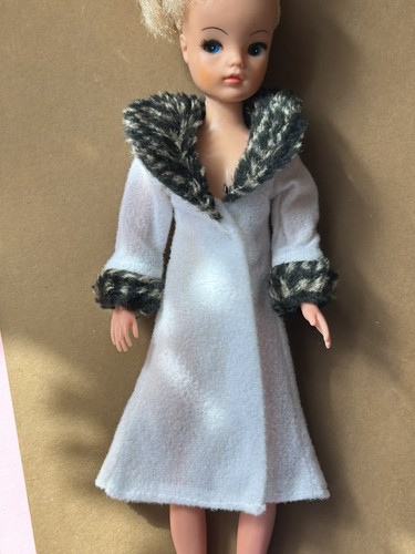 Vintage 1970s sindy doll - 🩷,