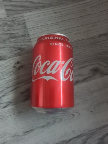Damien hirst signed coke can - signed,