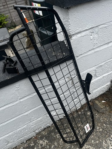 Tiguan dog guard - tiguan,