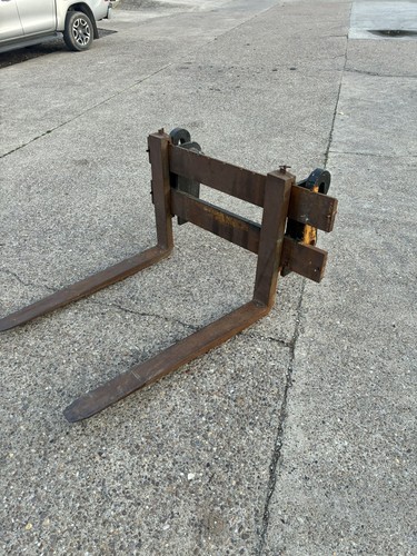 Manitou pallet tines - pallet,