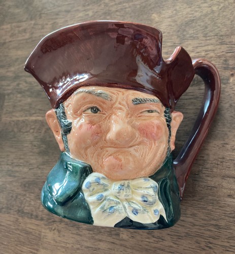 Royal doulton toby - royal, mug