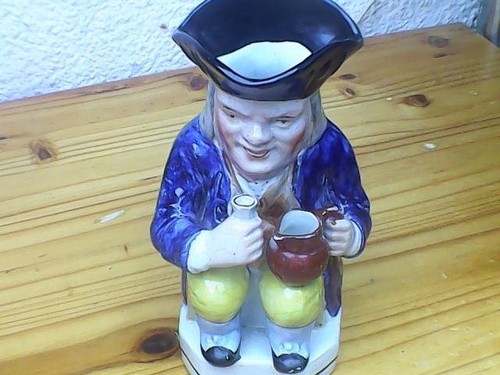 Staffordshire toby jug late - toby,
