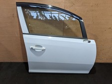 VAUXHALL CORSA D S07 O/S DRIVER SIDE RIGHT FRONT DOOR WHITE Z474