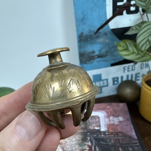 Vintage brass claw - vintage, bell