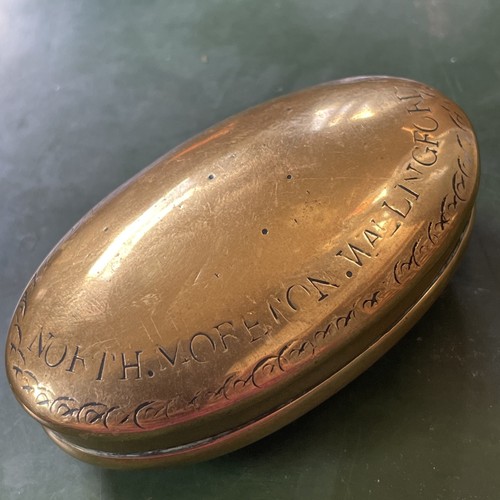 Antique brass pocket snuff - brass,