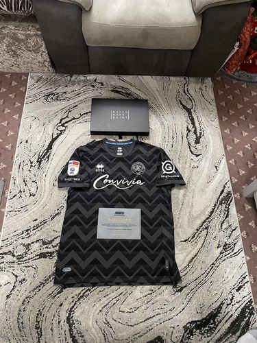 Qpr player issue signed - signed, joe