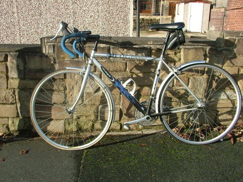 Vintage peugeot prologue - vintage,