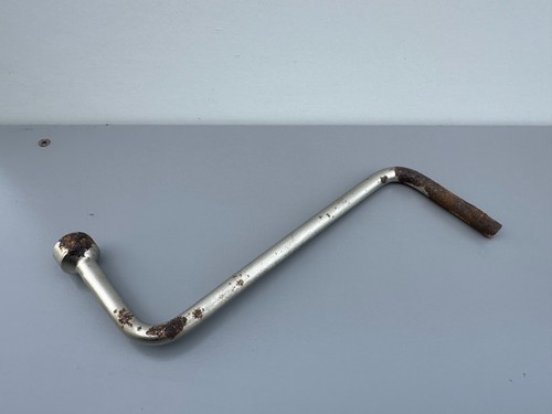 Bmw 17mm wheel bolt - bmw,