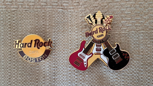 Pair hard rock cafe badges - of,