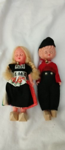 Vintage dutch dolls wooden - vintage, dolls.