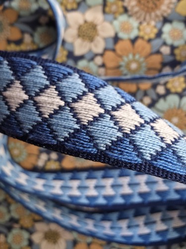 Blue white jacquard ribbon - jacquard,