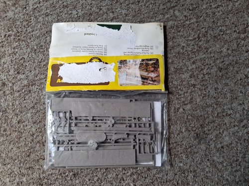 Ratio plastic models - 225, flat