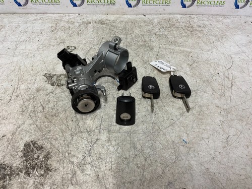 2016 vauxhall corsa - e, lock